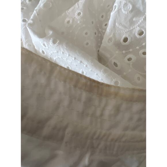 TUCKERNUCK White Eyelet Fontalina Blouse NWT Size Large - Picture 11 of 11